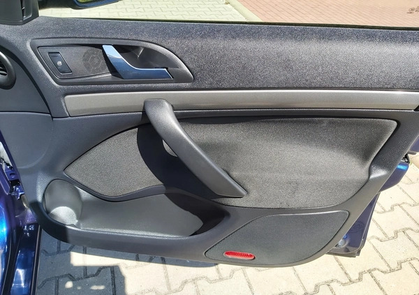 Skoda Octavia cena 17900 przebieg: 218000, rok produkcji 2007 z Kielce małe 562